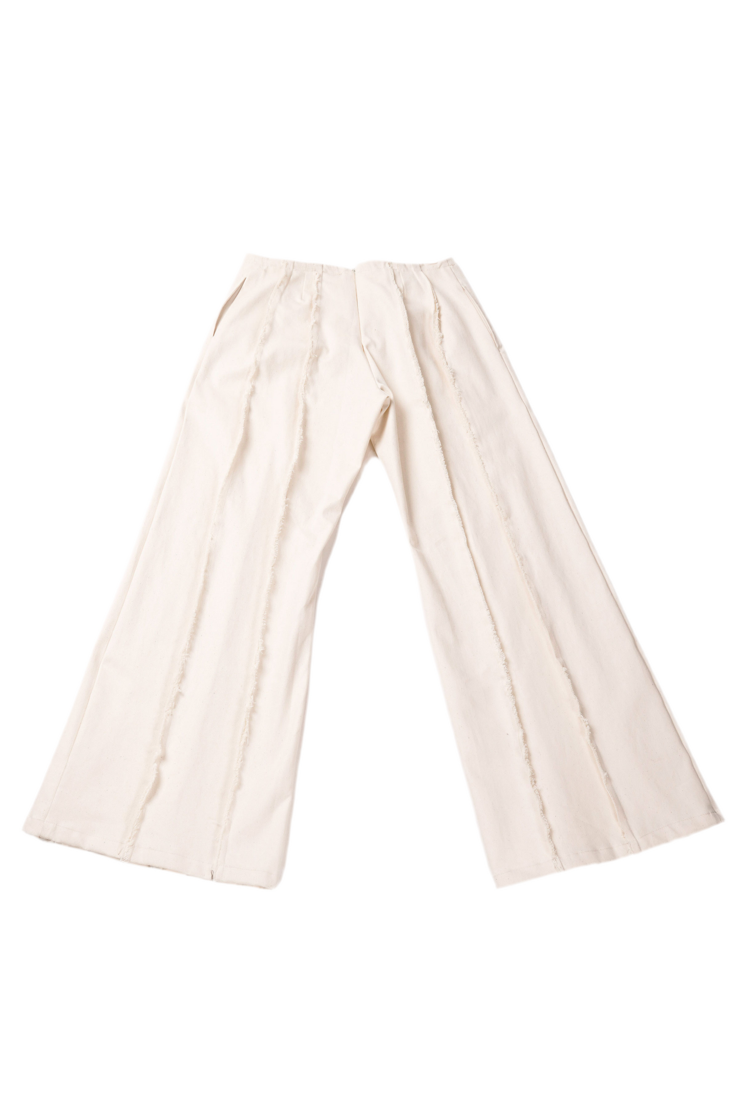 EXPOSED PANTS